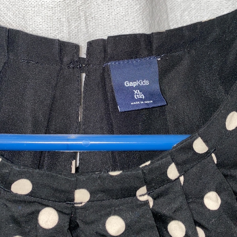 Gap Top - Picture 2 of 5